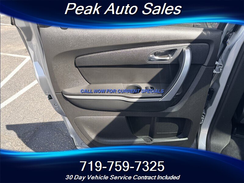 Used 2012 GMC Acadia SLT AWD/4WD image 30