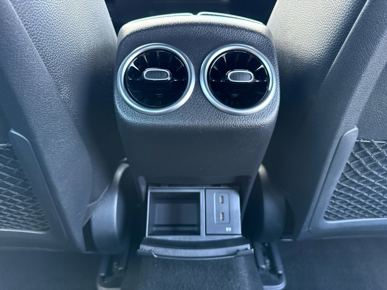 Used 2020 Mercedes-Benz CLA 250 4MATIC image 30