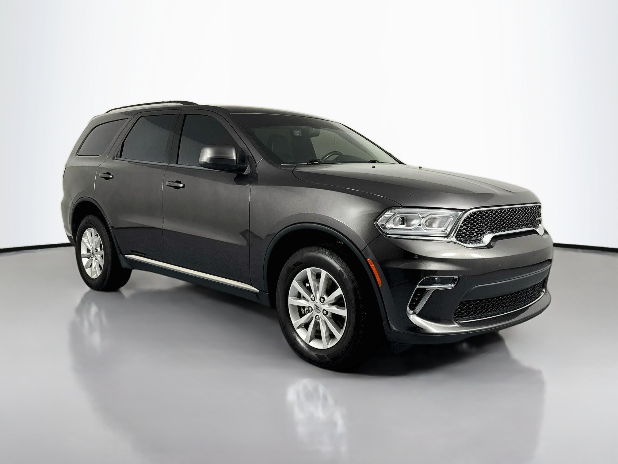 Used 2021 Dodge Durango SXT AWD/4WD image 3