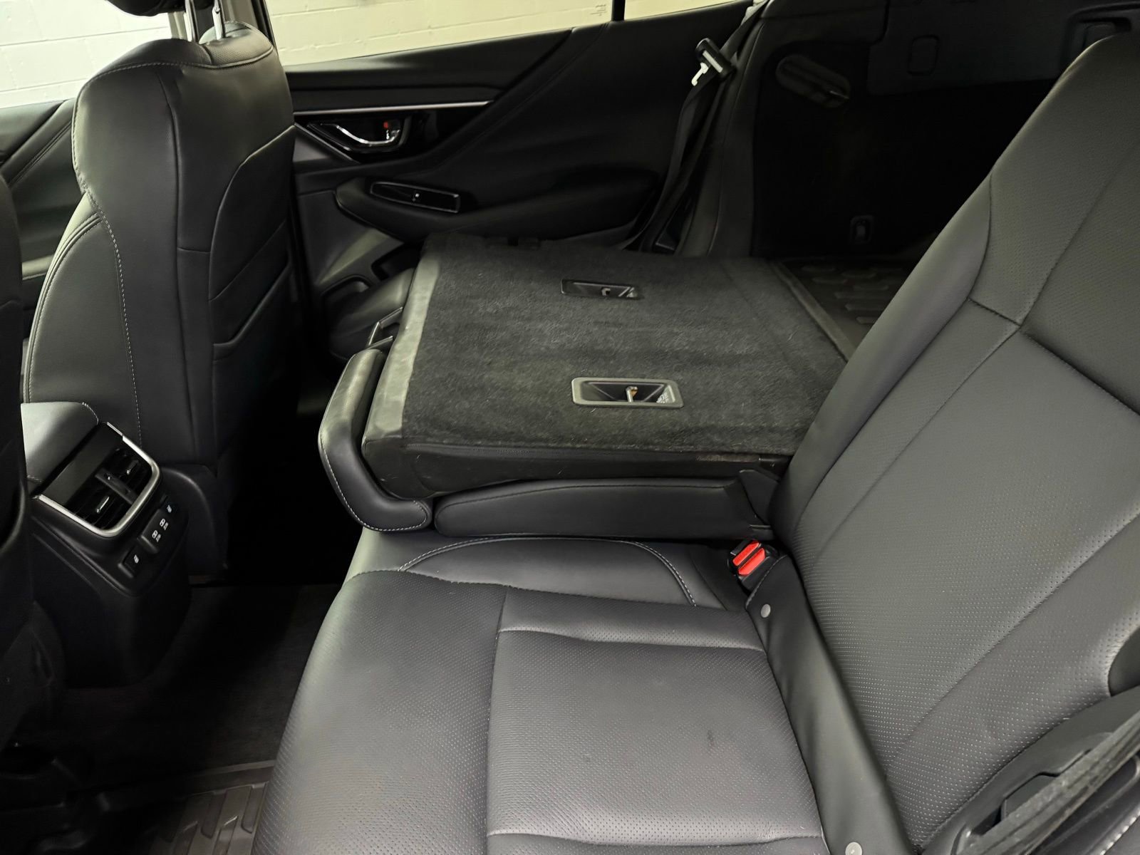 Used 2021 Subaru Outback Limited image 25