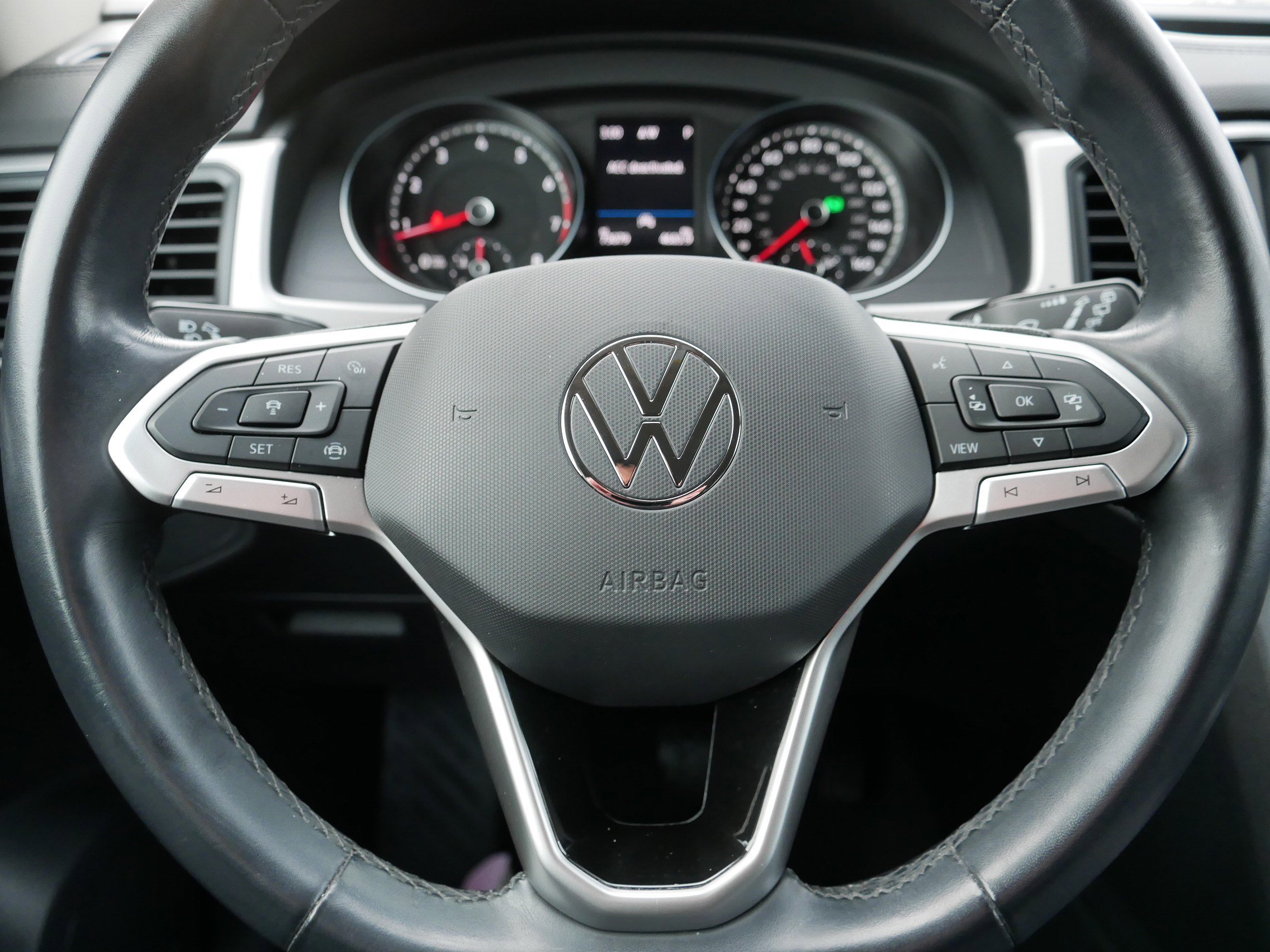 Used 2021 Volkswagen Atlas SE image 25