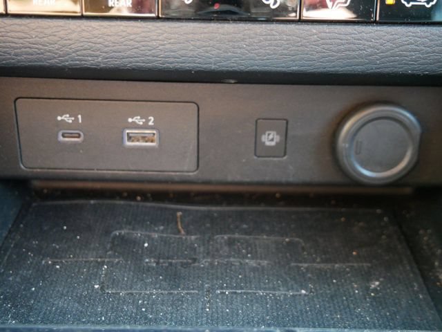 Used 2024 Mitsubishi Outlander SEL AWD/4WD image 26
