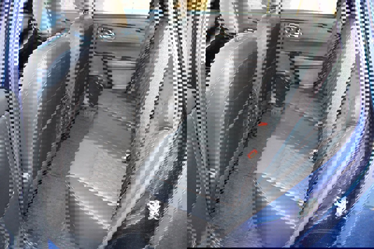 Used 2024 Nissan Rogue Platinum image 6