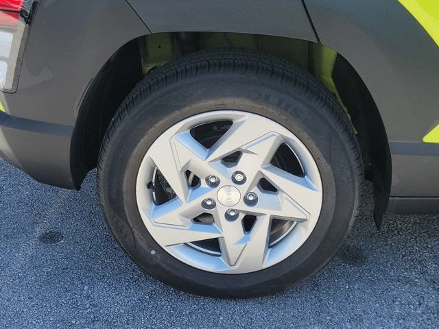Certified 2024 Hyundai Kona SE FWD image 5