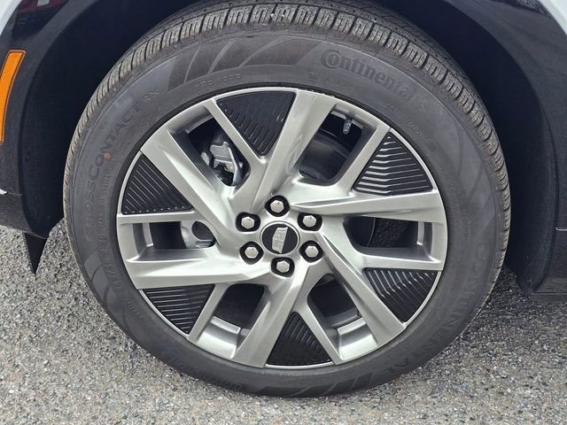 New 2026 Cadillac Optiq Luxury 1 RWD image 9