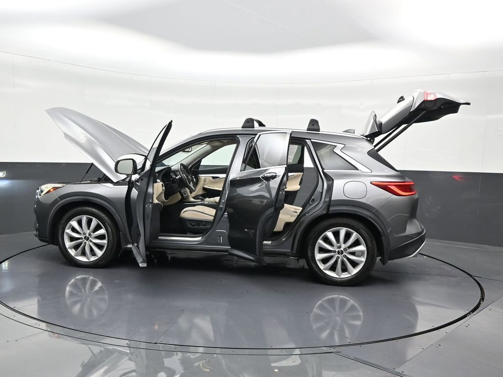 Used 2019 INFINITI QX50 Essential w/ Premium Audio Package image 32