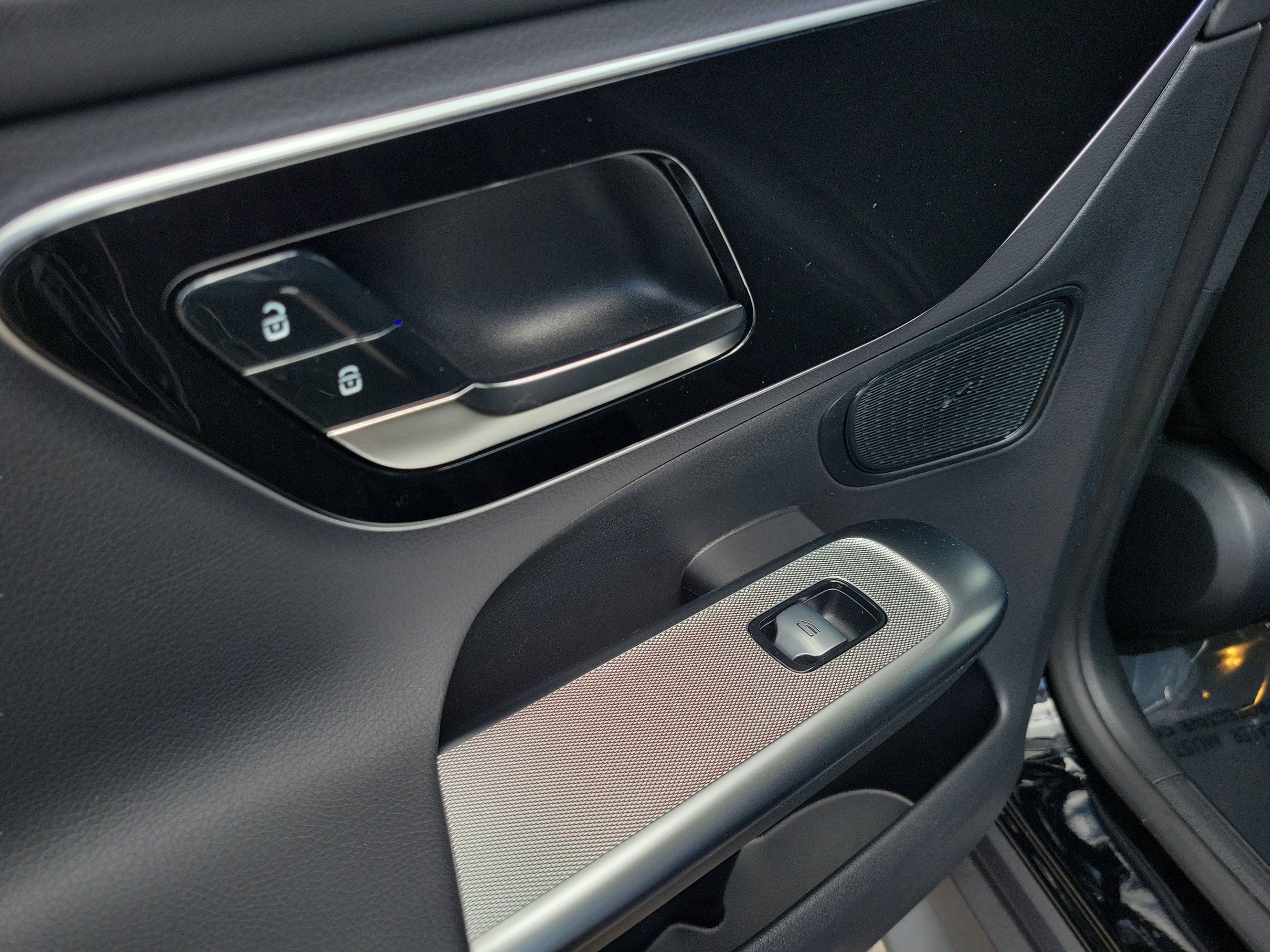 Certified 2026 Mercedes-Benz GLC 300 4MATIC image 7