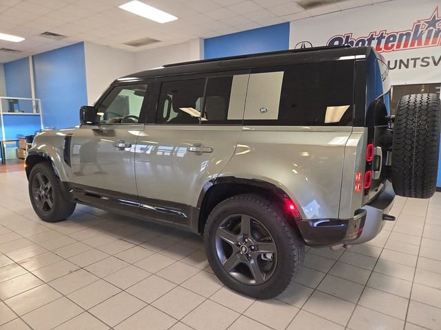 Used 2023 Land Rover Defender 110 X-Dynamic SE image 6