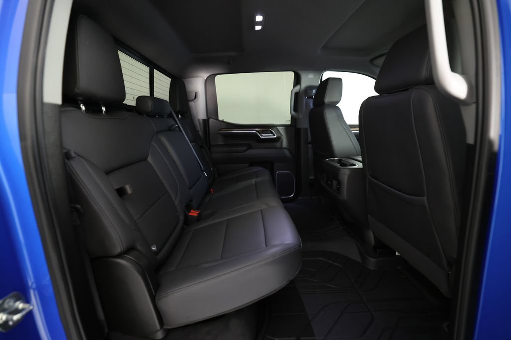 Used 2025 Chevrolet Silverado 1500 LT Trail Boss w/ LT Trail Boss Premium Package AWD/4WD image 14