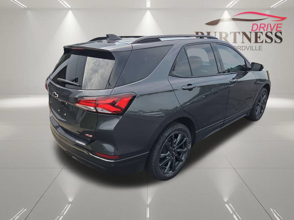 Certified 2022 Chevrolet Equinox RS w/ LPO, Floor Liner Package AWD/4WD image 8