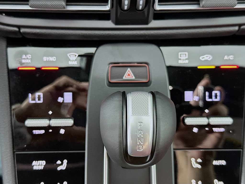 New 2026 Porsche Macan GTS AWD/4WD image 18