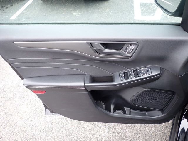 Certified 2025 Ford Escape Active image 20