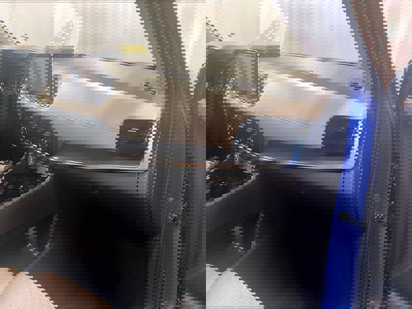 Used 2021 Nissan Rogue SV image 13