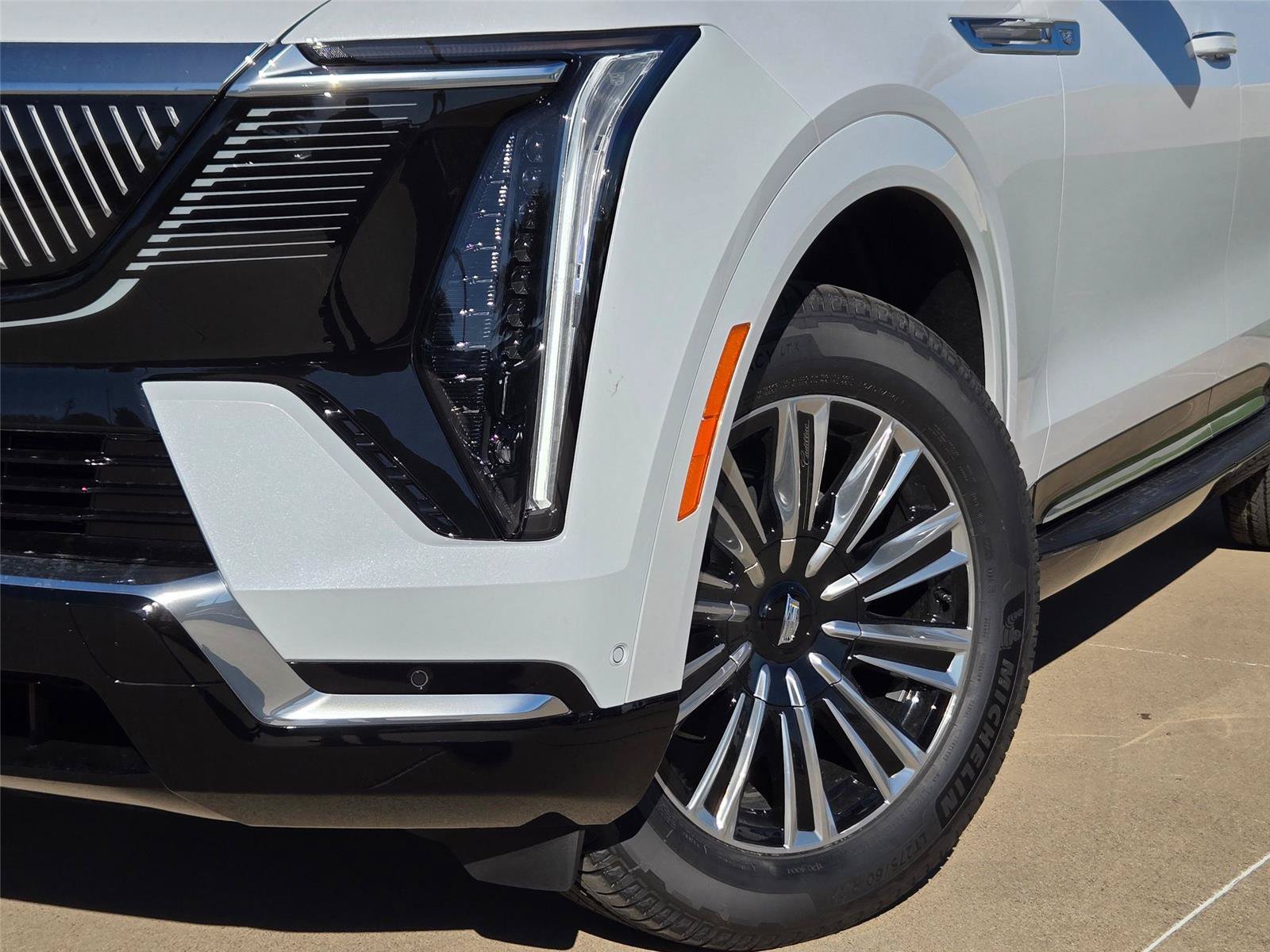 New 2026 Cadillac Escalade IQL Luxury AWD/4WD image 7