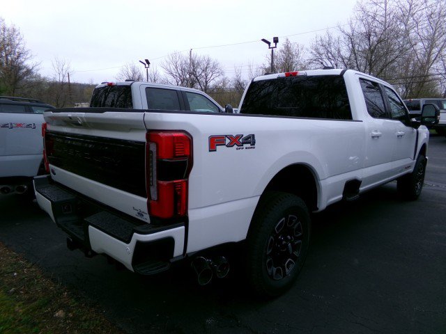 New 2026 Ford F350 Platinum AWD/4WD image 4
