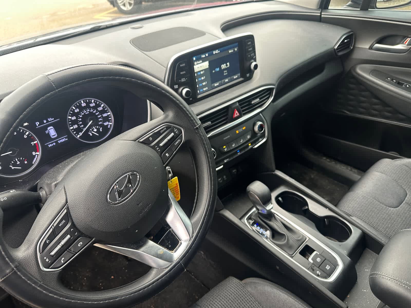 Used 2020 Hyundai Santa Fe SE image 11
