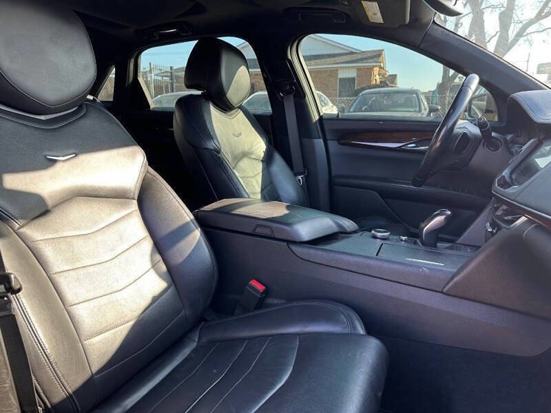 Used 2019 Cadillac CT6 Luxury w/ Driver Awareness Package image 21