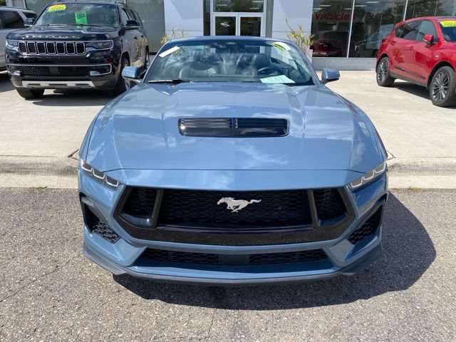 Used 2024 Ford Mustang GT Premium w/ GT Performance Package RWD image 9
