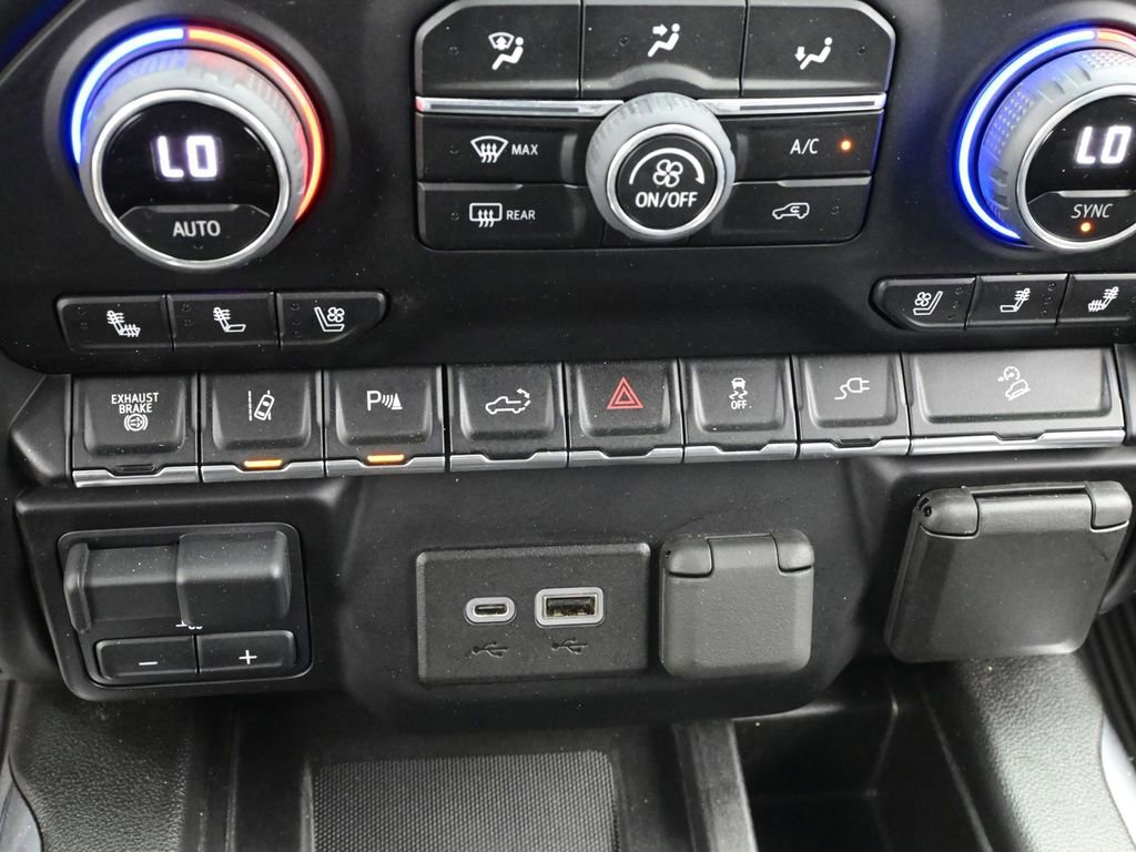 Used 2022 Chevrolet Silverado 2500 LTZ w/ LTZ Plus Package image 19