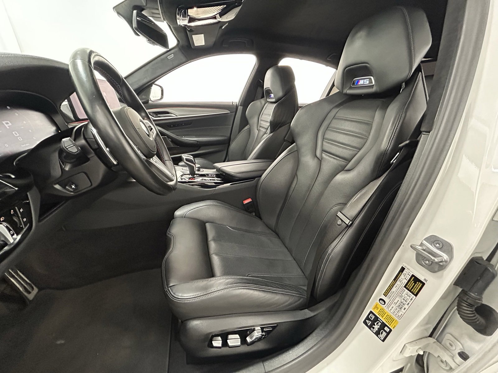 Used 2023 BMW M5 Base w/ Executive Package image 30