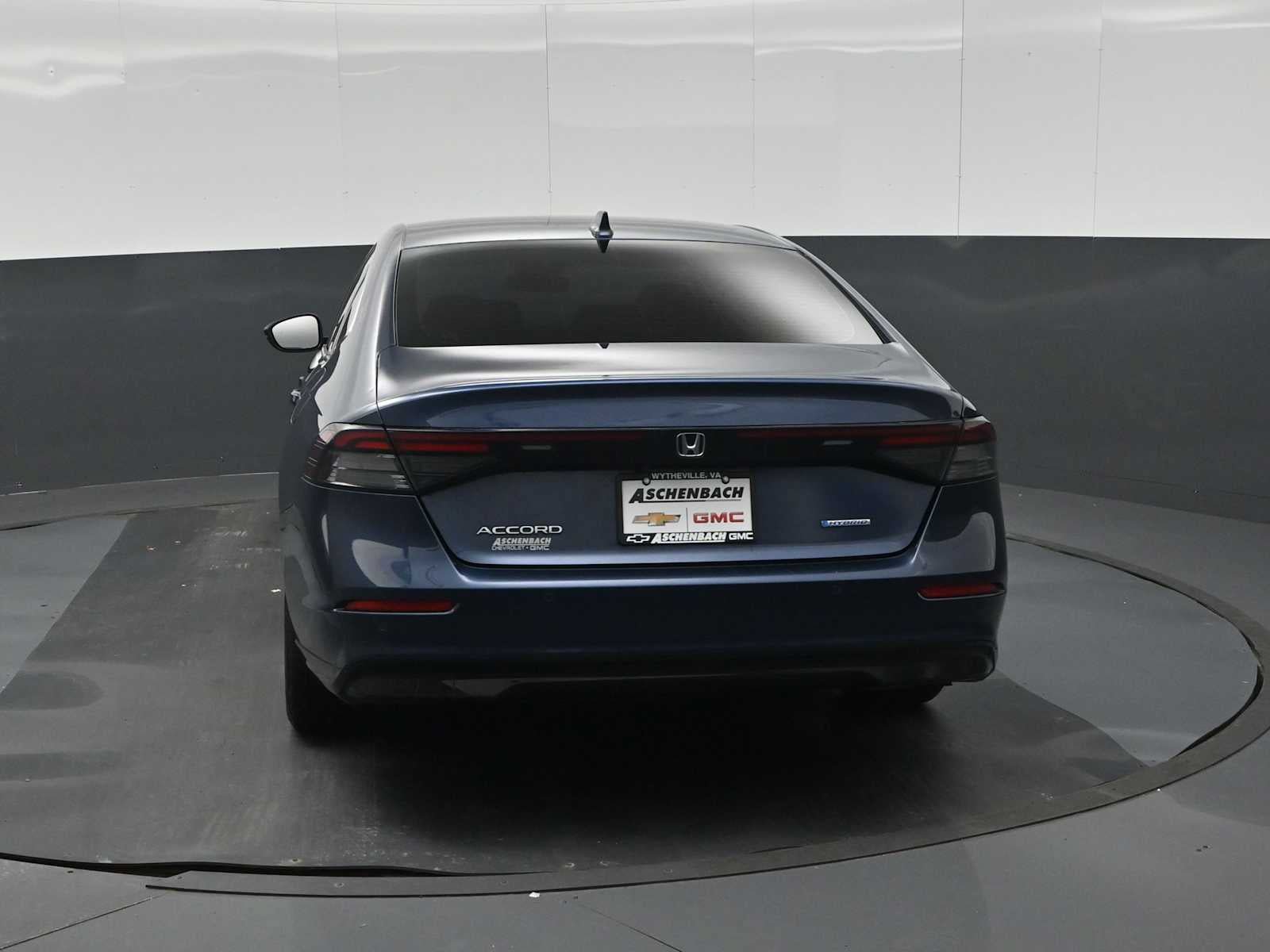 Used 2023 Honda Accord EX-L image 8