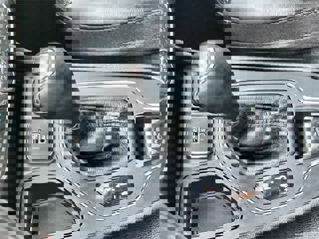 Used 2021 Jeep Cherokee Latitude Lux w/ Comfort/Convenience Group image 16