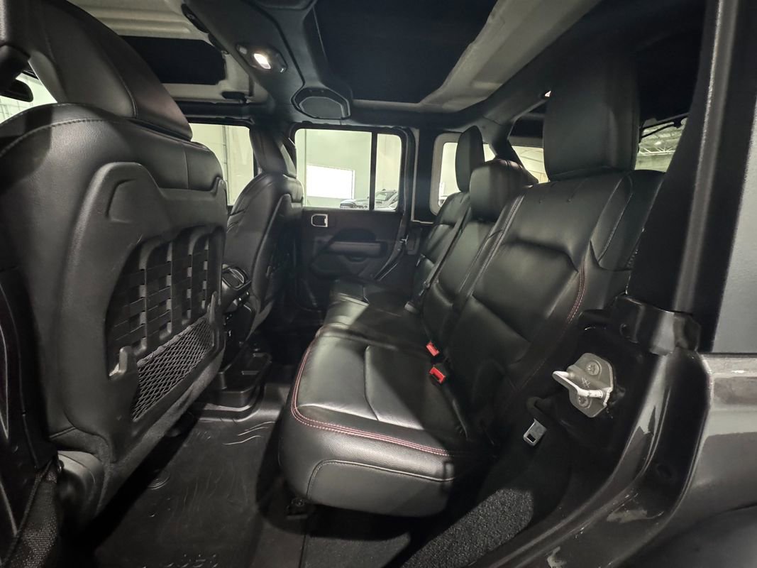 Used 2018 Jeep Wrangler Unlimited Rubicon w/ LED Lighting Group image 29