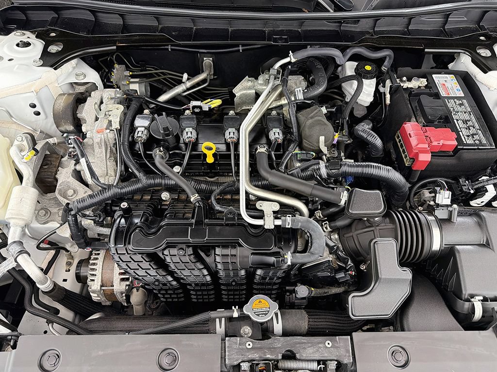 Used 2025 Nissan Altima 2.5 SV AWD/4WD image 15