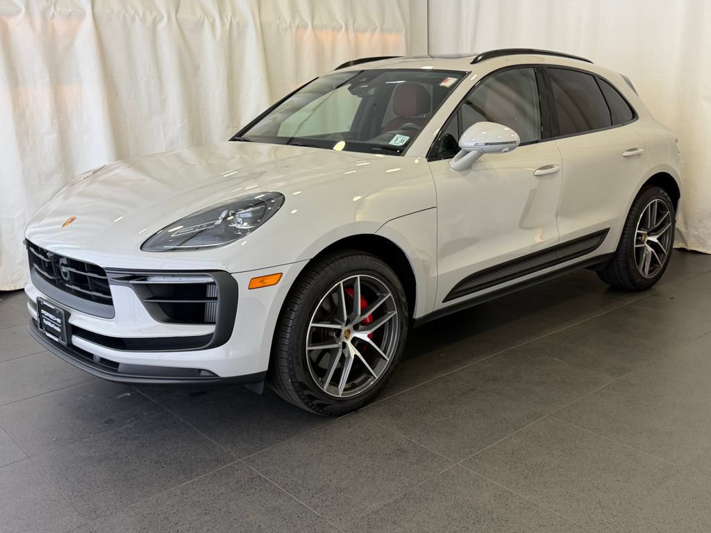 Certified 2026 Porsche Macan S AWD/4WD image 1