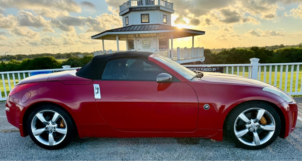 Used 2006 Nissan 350Z Grand Touring RWD image 4