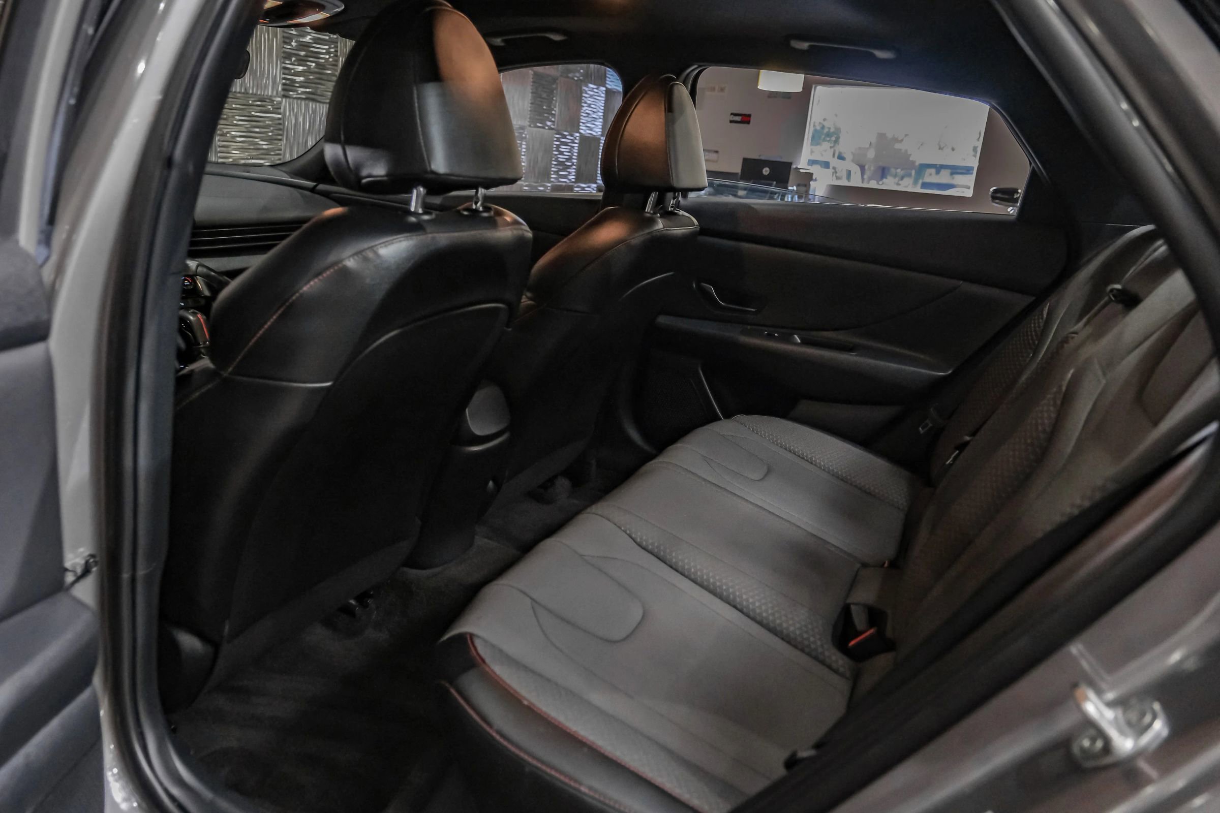Used 2022 Hyundai Elantra N Line image 32