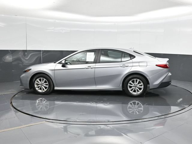 Used 2025 Toyota Camry LE FWD image 10