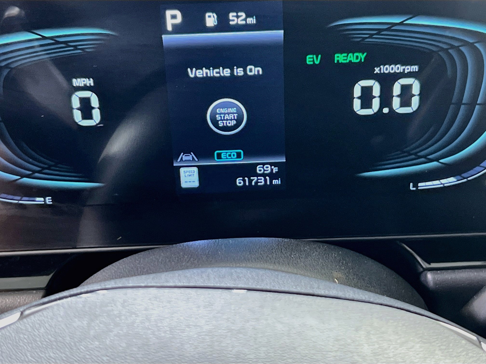 Used 2023 Kia Niro EX FWD image 12