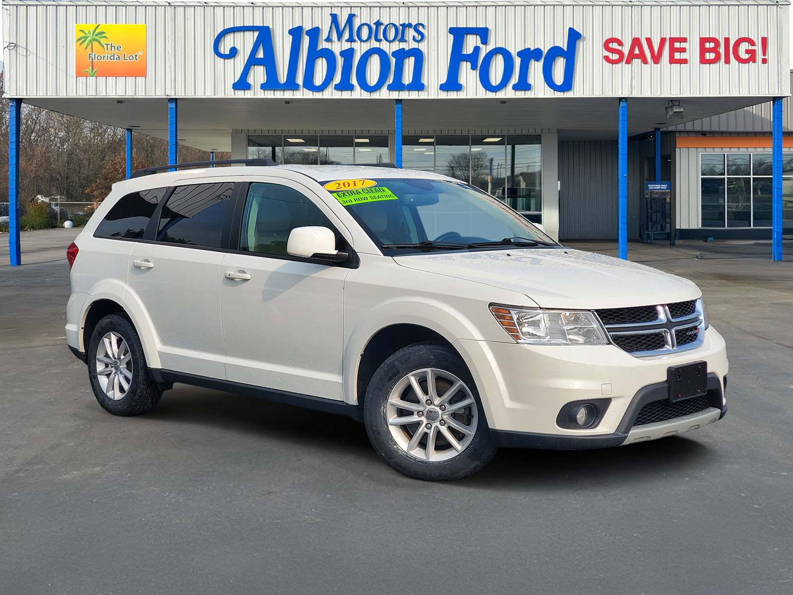 Used 2017 Dodge Journey SXT w/ Safe & Sound Group FWD image 1