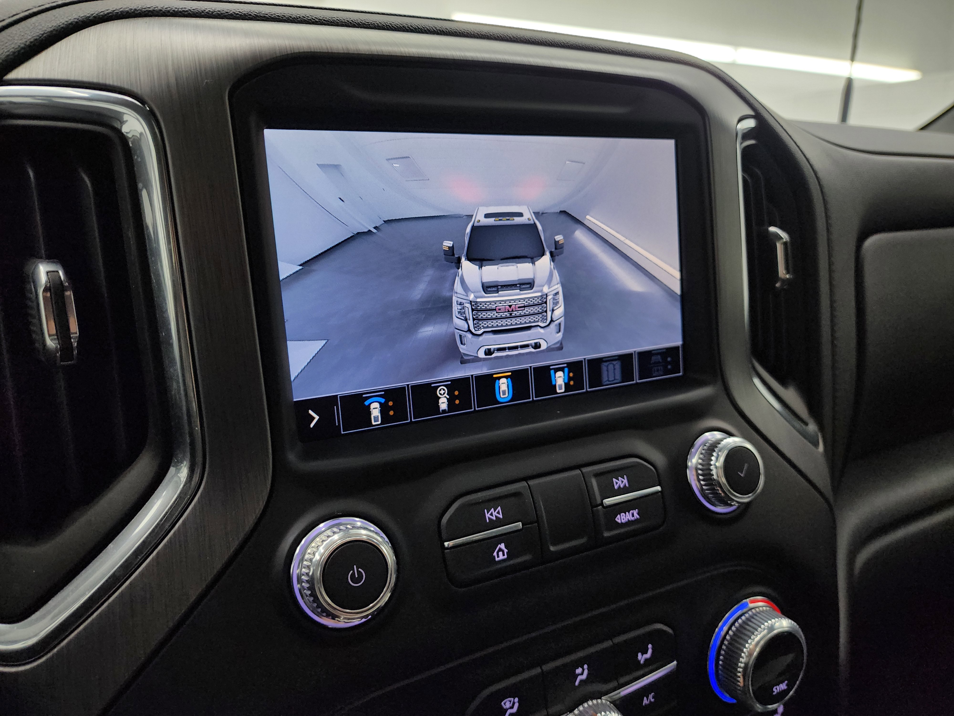 Used 2023 GMC Sierra 3500 Denali w/ Denali Ultimate Package image 21