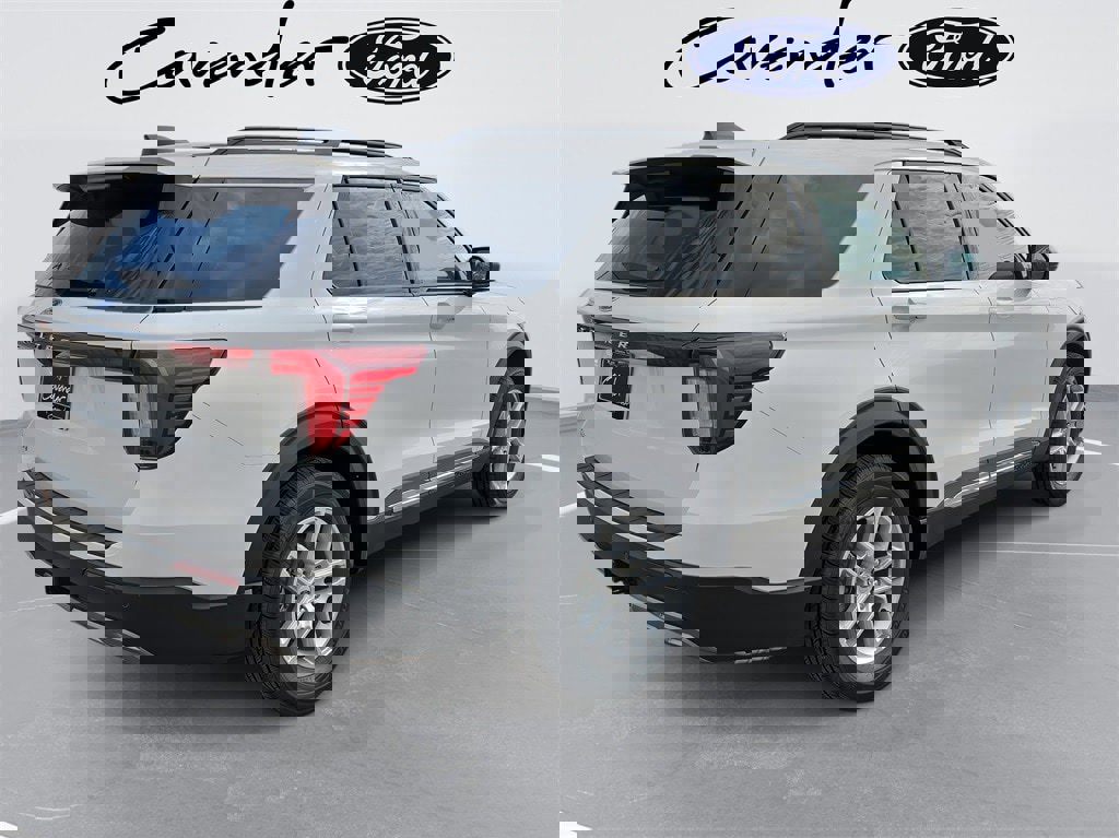 New 2025 Ford Explorer Active w/ Active Comfort Package image 6