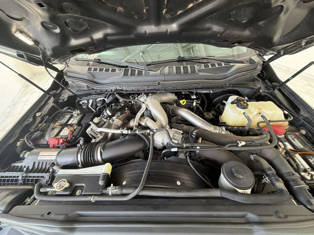 Used 2020 Ford F250 Lariat AWD/4WD image 31