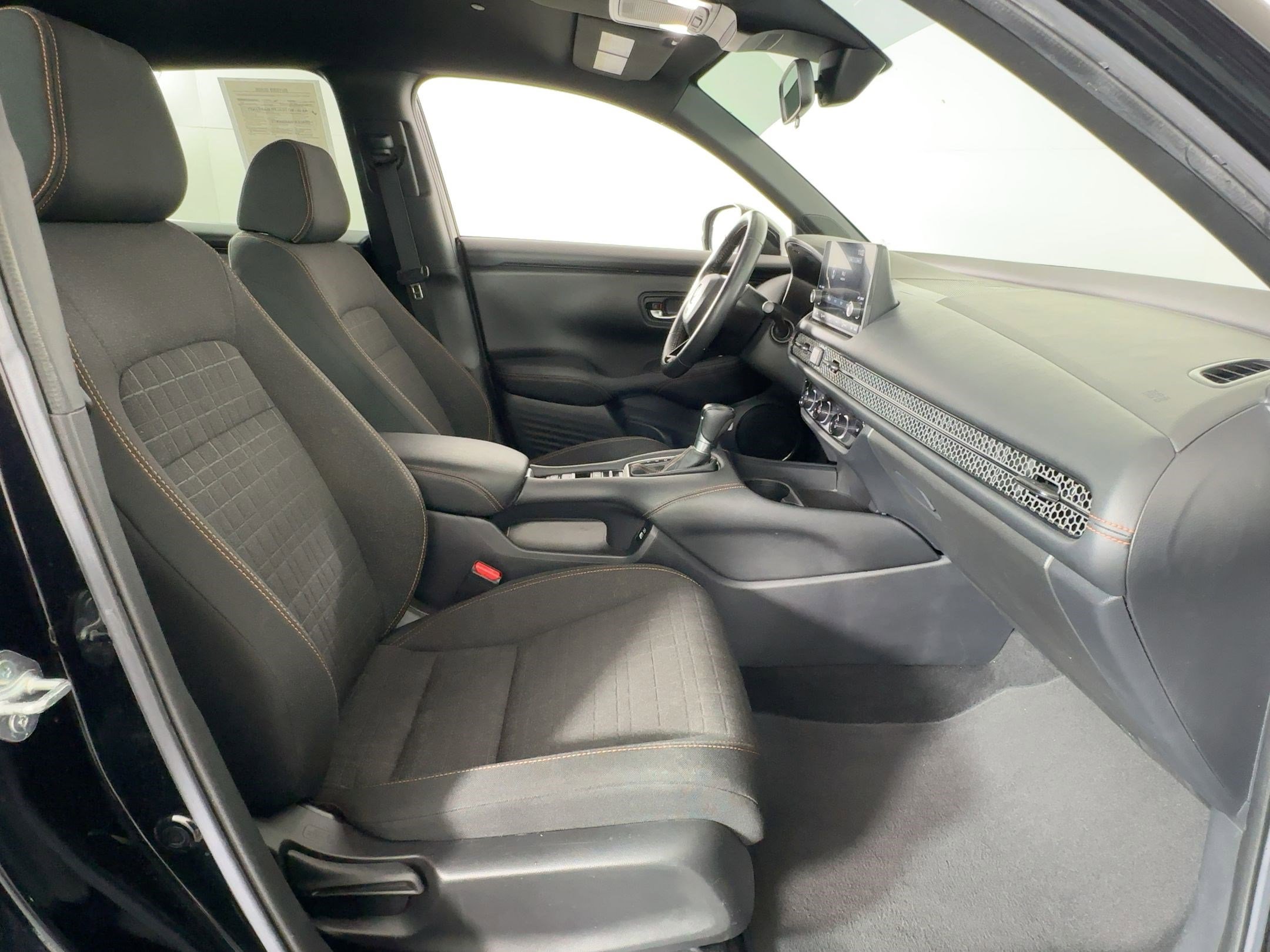 Used 2023 Honda HR-V Sport image 28