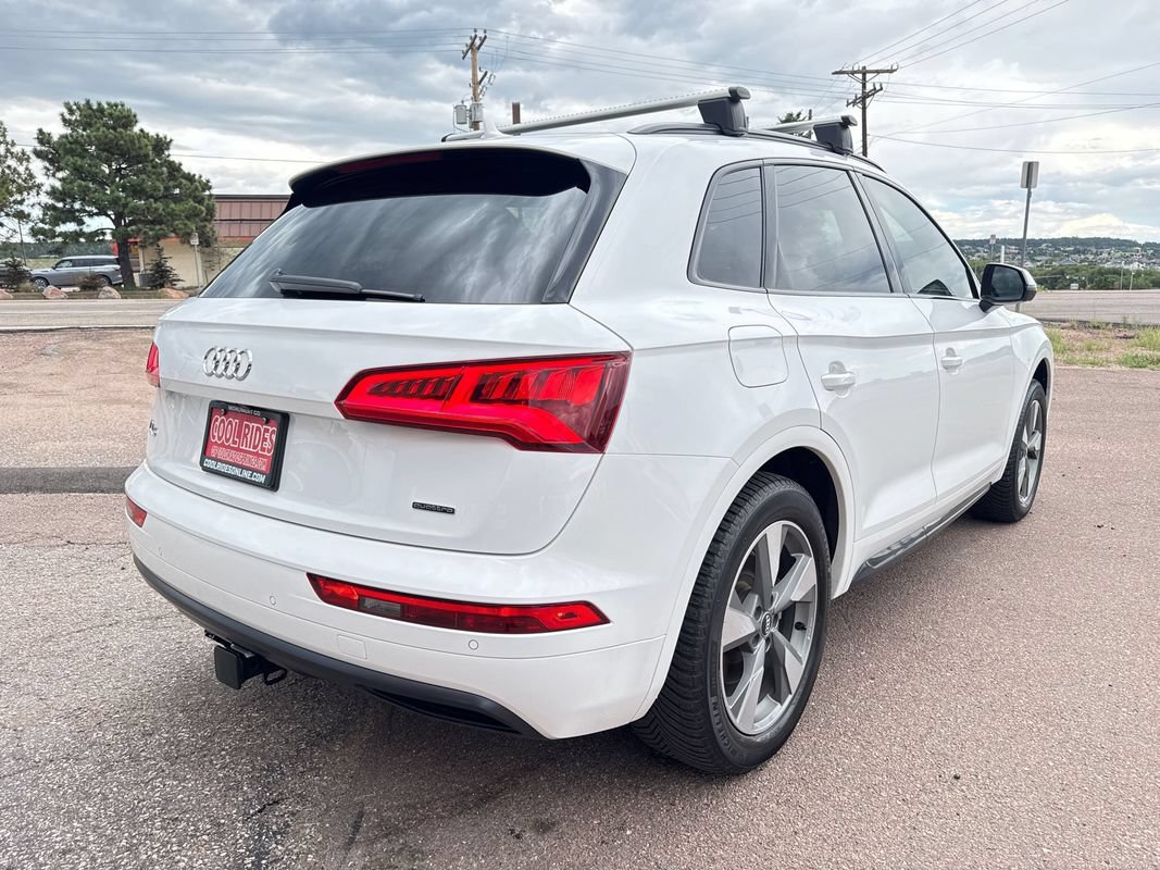 Used 2020 Audi Q5 2.0T Premium w/ Titanium Sport Package AWD/4WD image 6