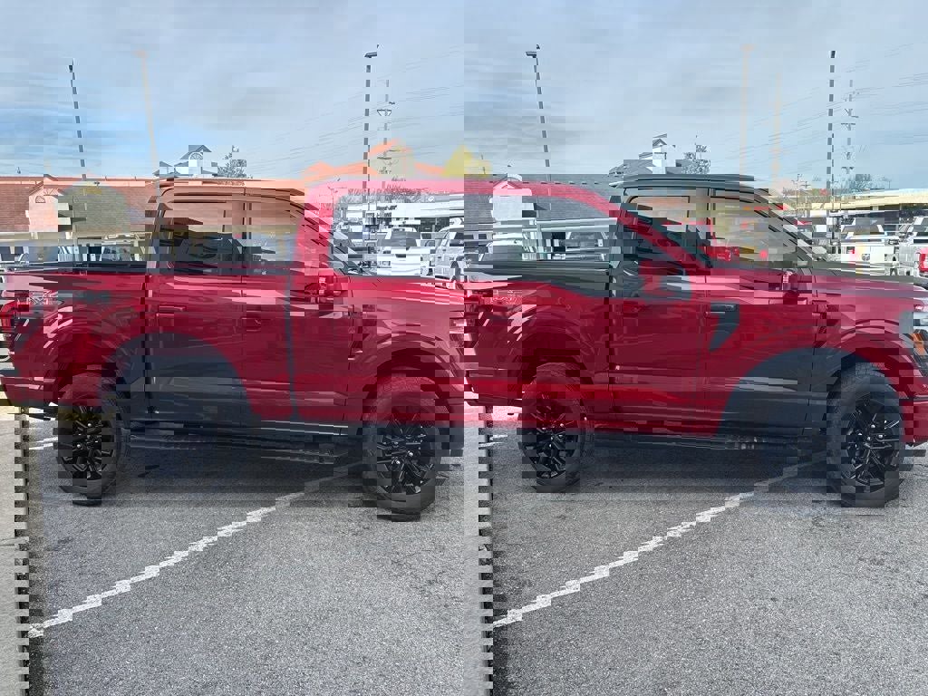 Used 2025 Ford F150 Lariat w/ Equipment Group 501A Mid image 20