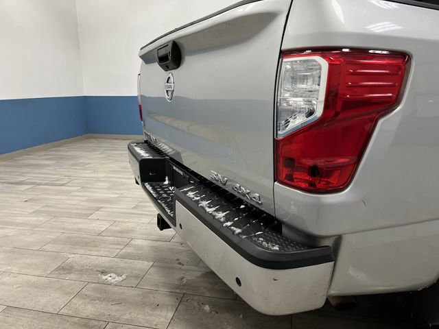 Used 2020 Nissan Titan SV w/ SV Convenience Package image 33