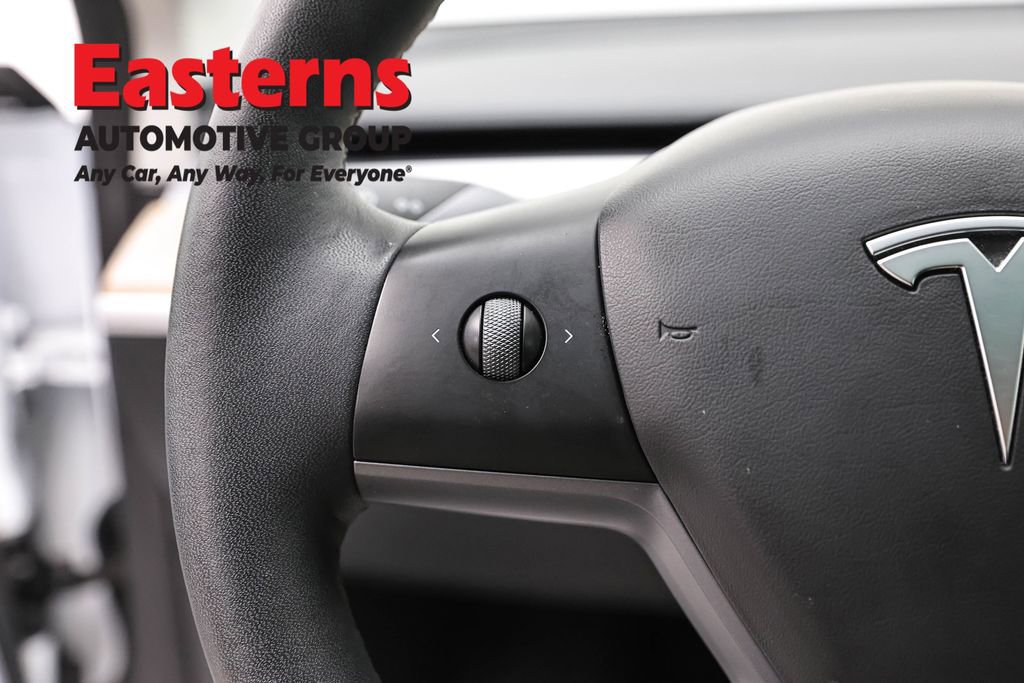 Used 2023 Tesla Model 3 Standard Range RWD image 15