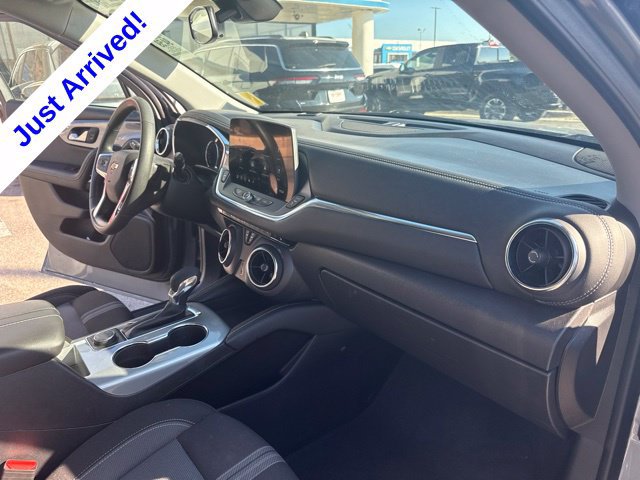 Used 2025 Chevrolet Blazer LT AWD/4WD image 20