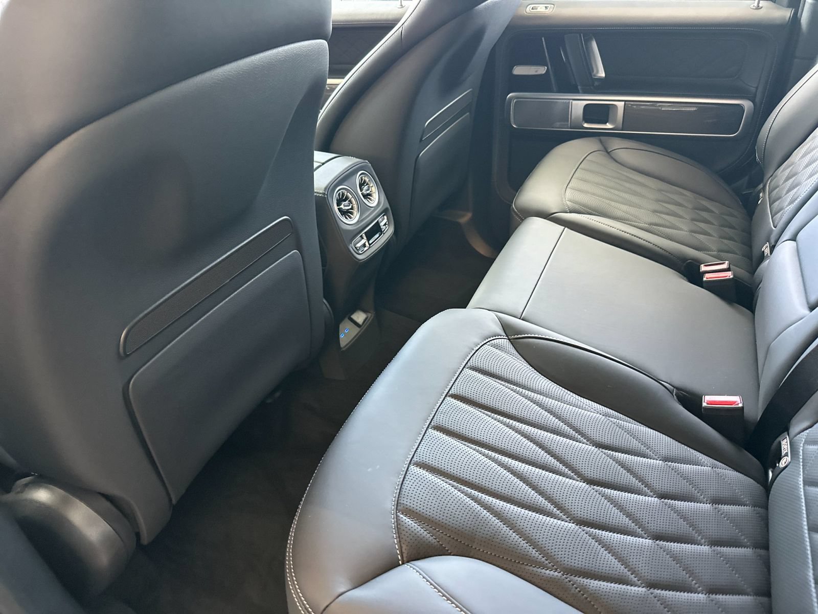 New 2026 Mercedes-Benz G 63 AMG 4MATIC image 12