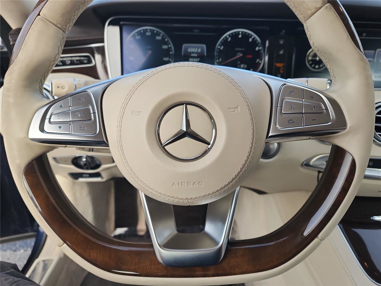 Used 2016 Mercedes-Benz S 550 4MATIC Coupe image 23