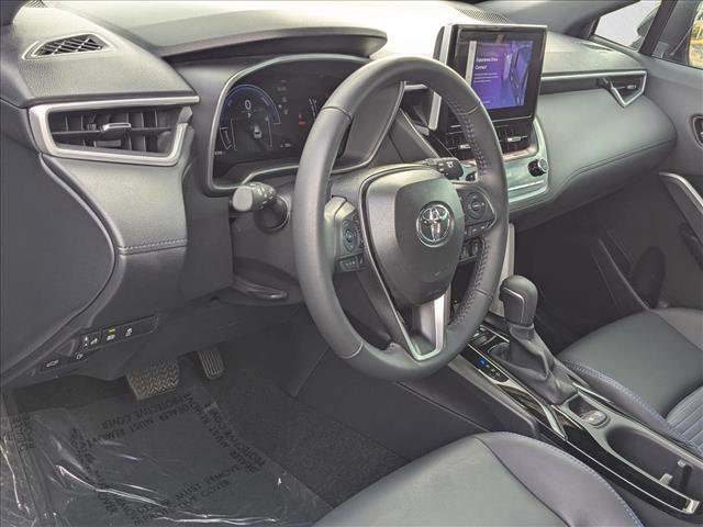 Used 2025 Toyota Corolla Cross AWD Hybrid w/ Convenience Package image 9