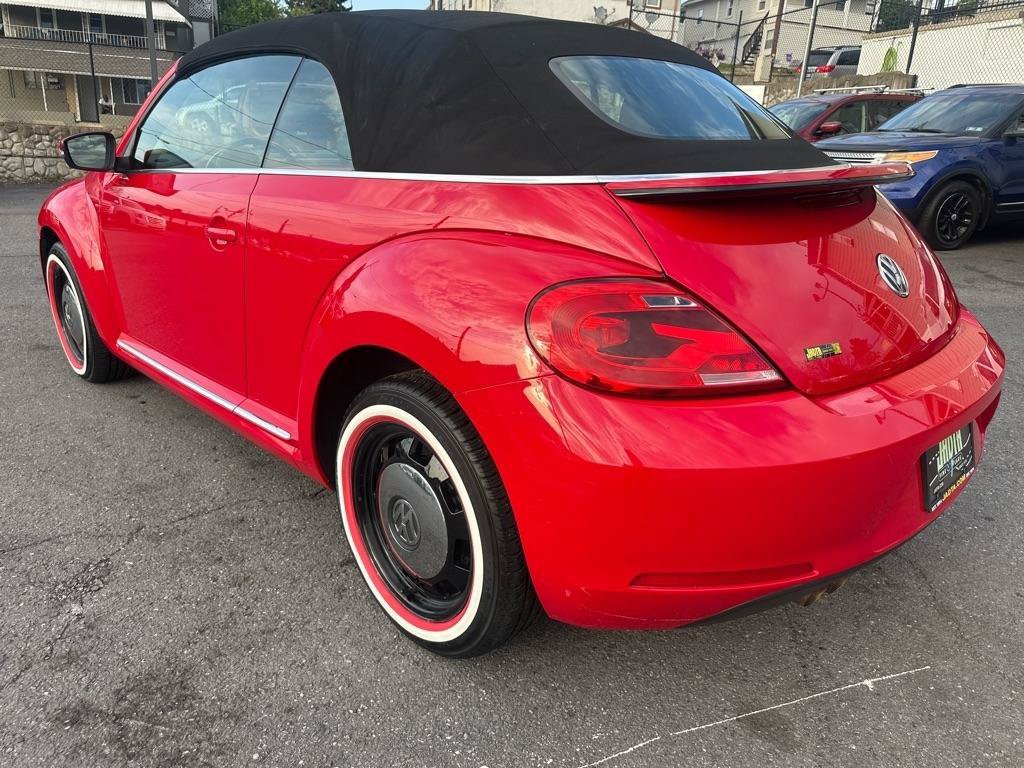 Used 2013 Volkswagen Beetle 2.5 FWD image 4