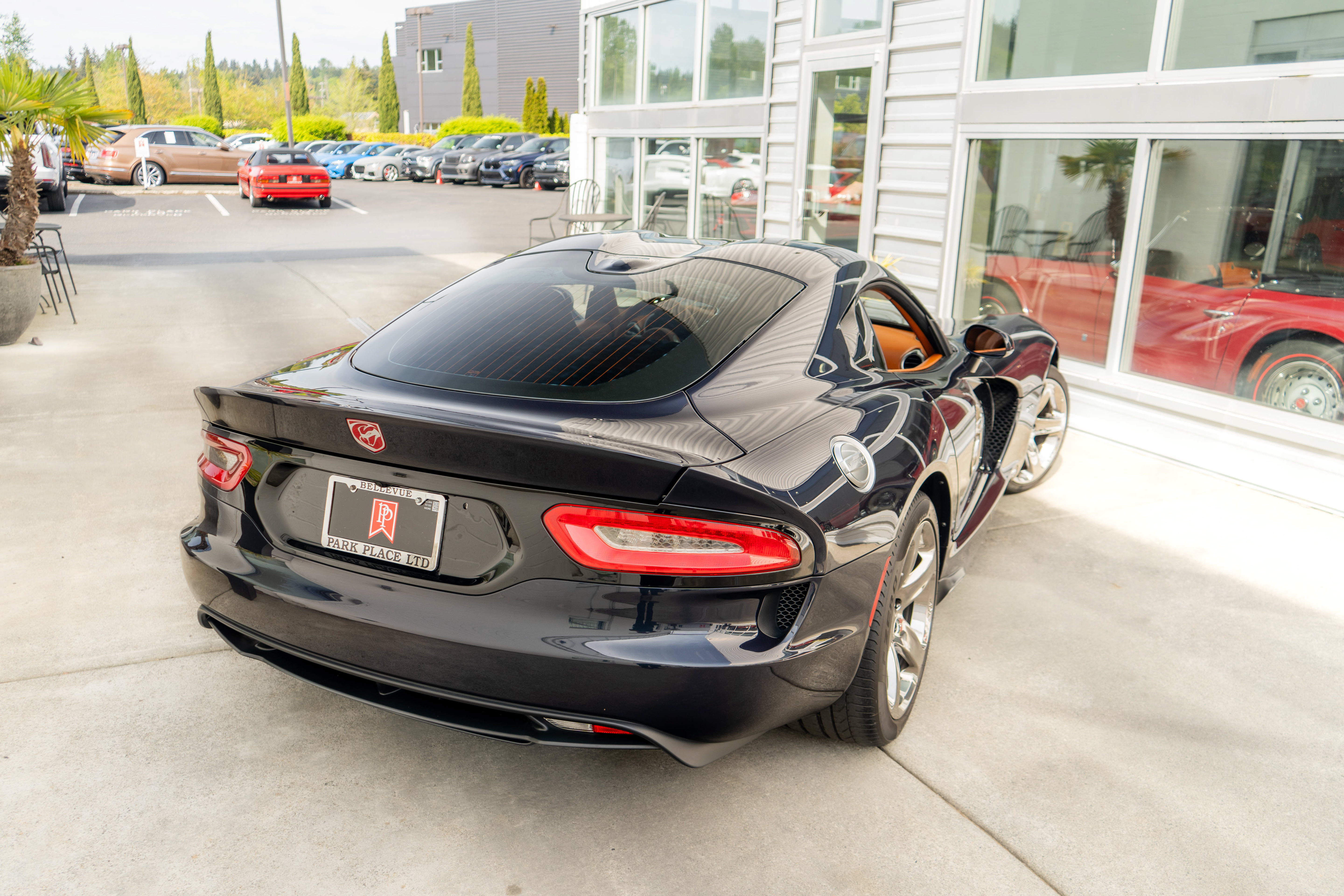 Used 2013 SRT Viper GTS w/ GTS Laguna Interior Pkg RWD image 6