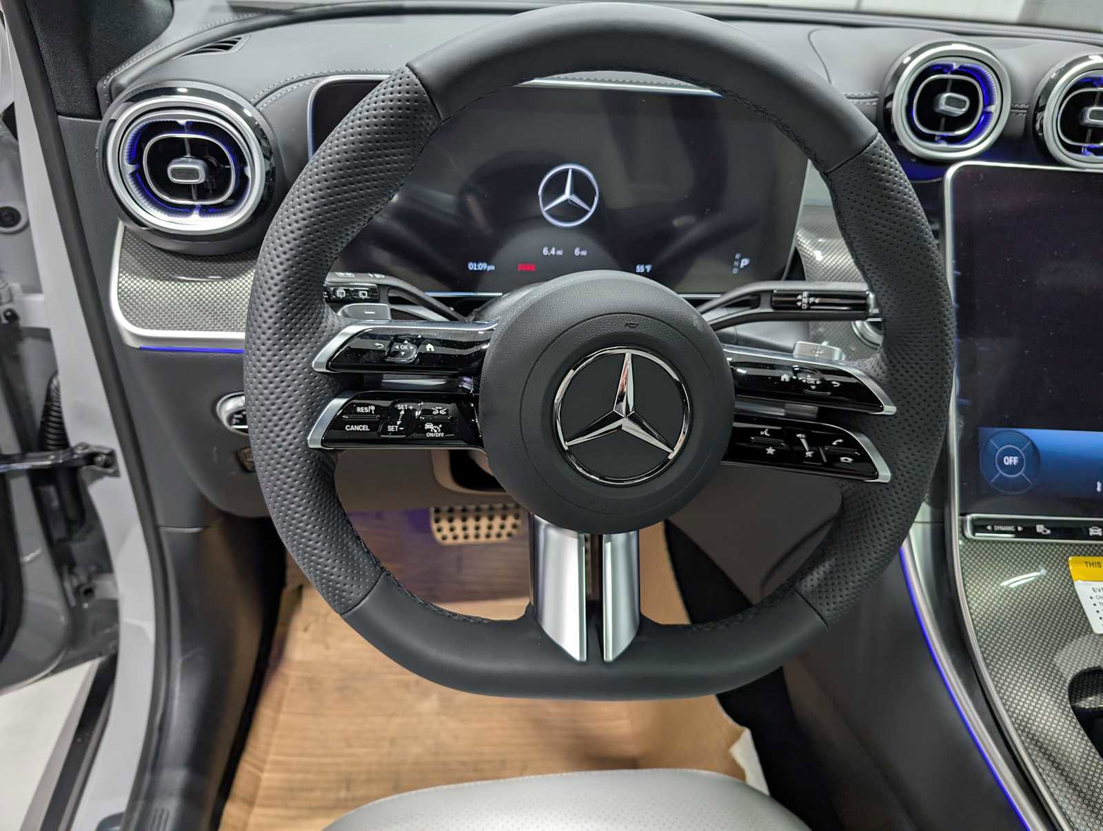 New 2026 Mercedes-Benz GLC 300 GLC 300 image 31