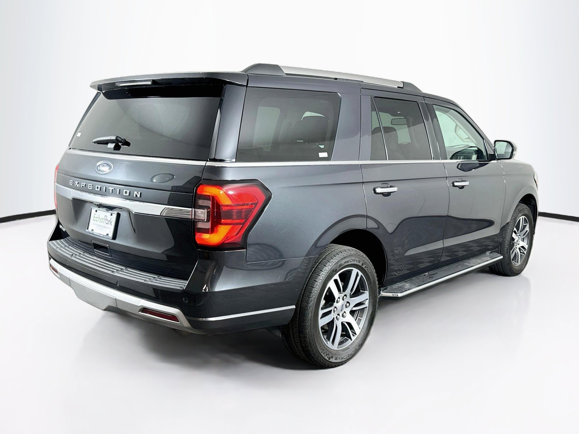 Used 2023 Ford Expedition Limited AWD/4WD image 9
